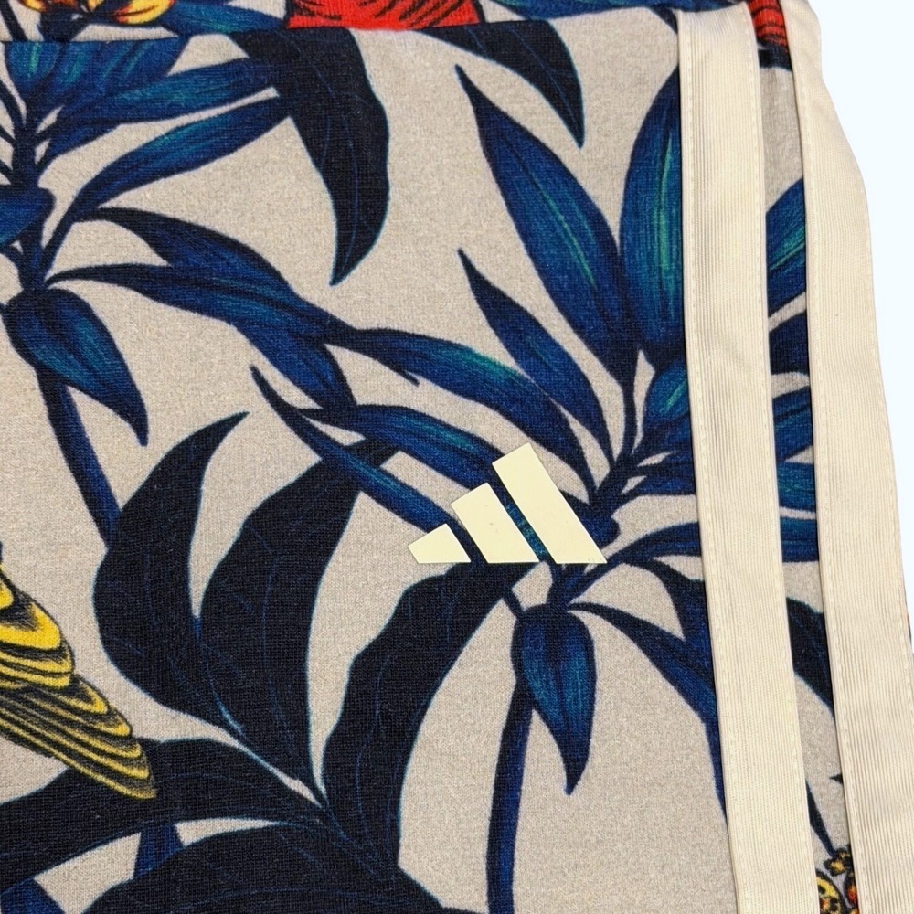 Adidas x Farm Rio Women Tropical Bird Print Bike Shorts Talc Gold KD4613 Size M - Picture 3 of 5